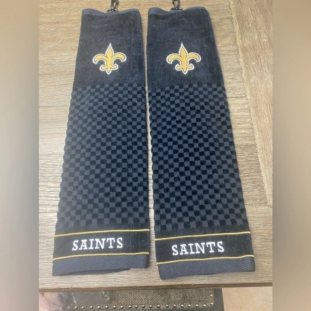 NFL Offiziell Team Crested Tri Fold Golf Towel. New Orleans Saints